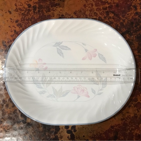 Corelle Pink Trio Serving Platter - Picture 5 of 8